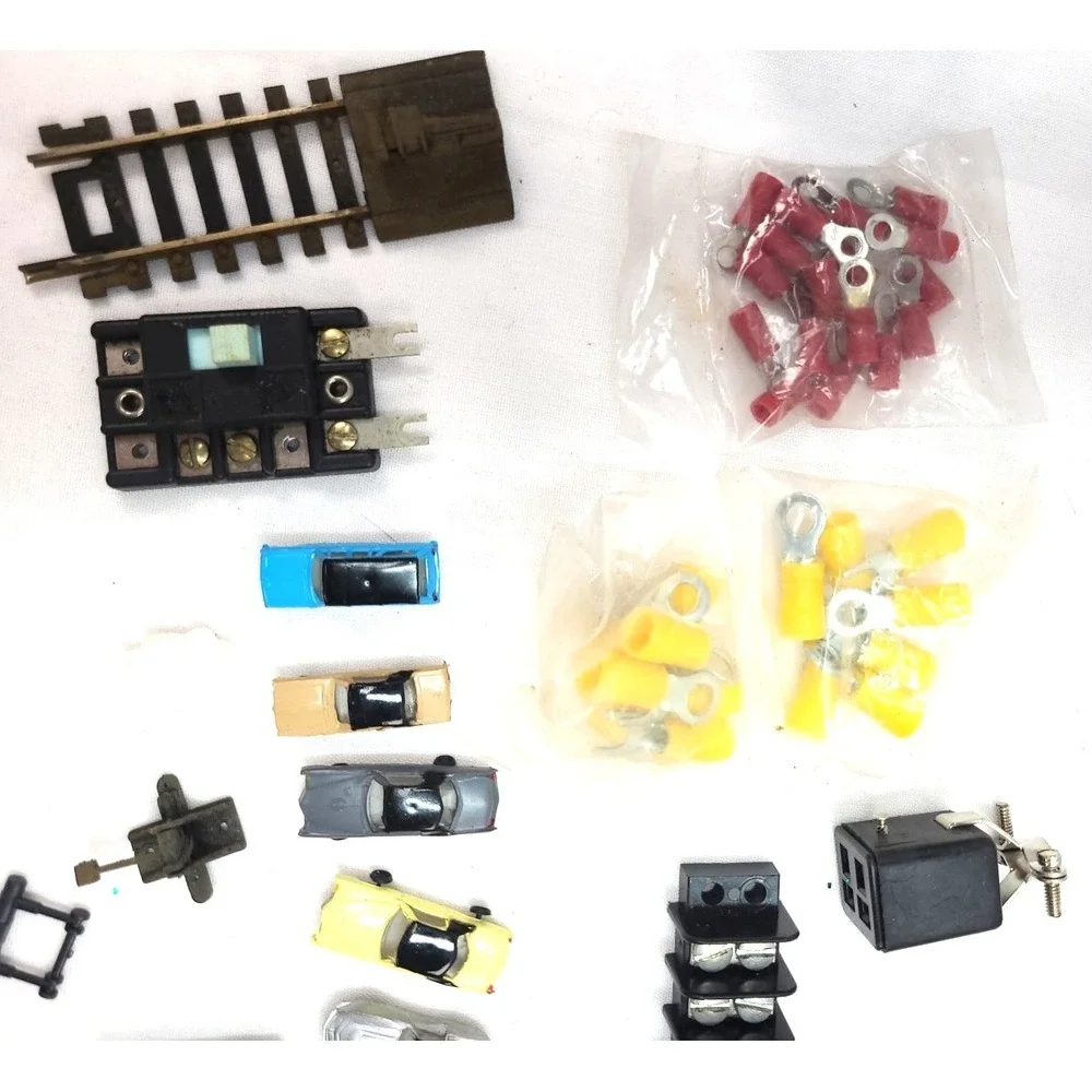 HO Scale Train‎ Accessories As Is Hobby Transformer And Misc Pieces